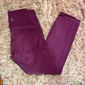 Lululemon Wunder Under Size 6 Legging, Purple
